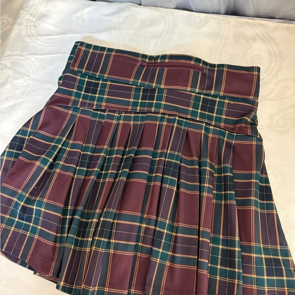 Plaid A-Line Skort in Burgundy and Green size small